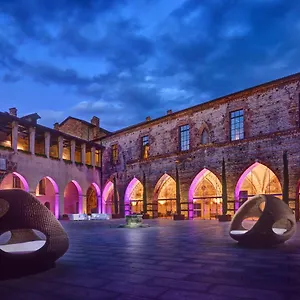 Castello Visconteo Otel